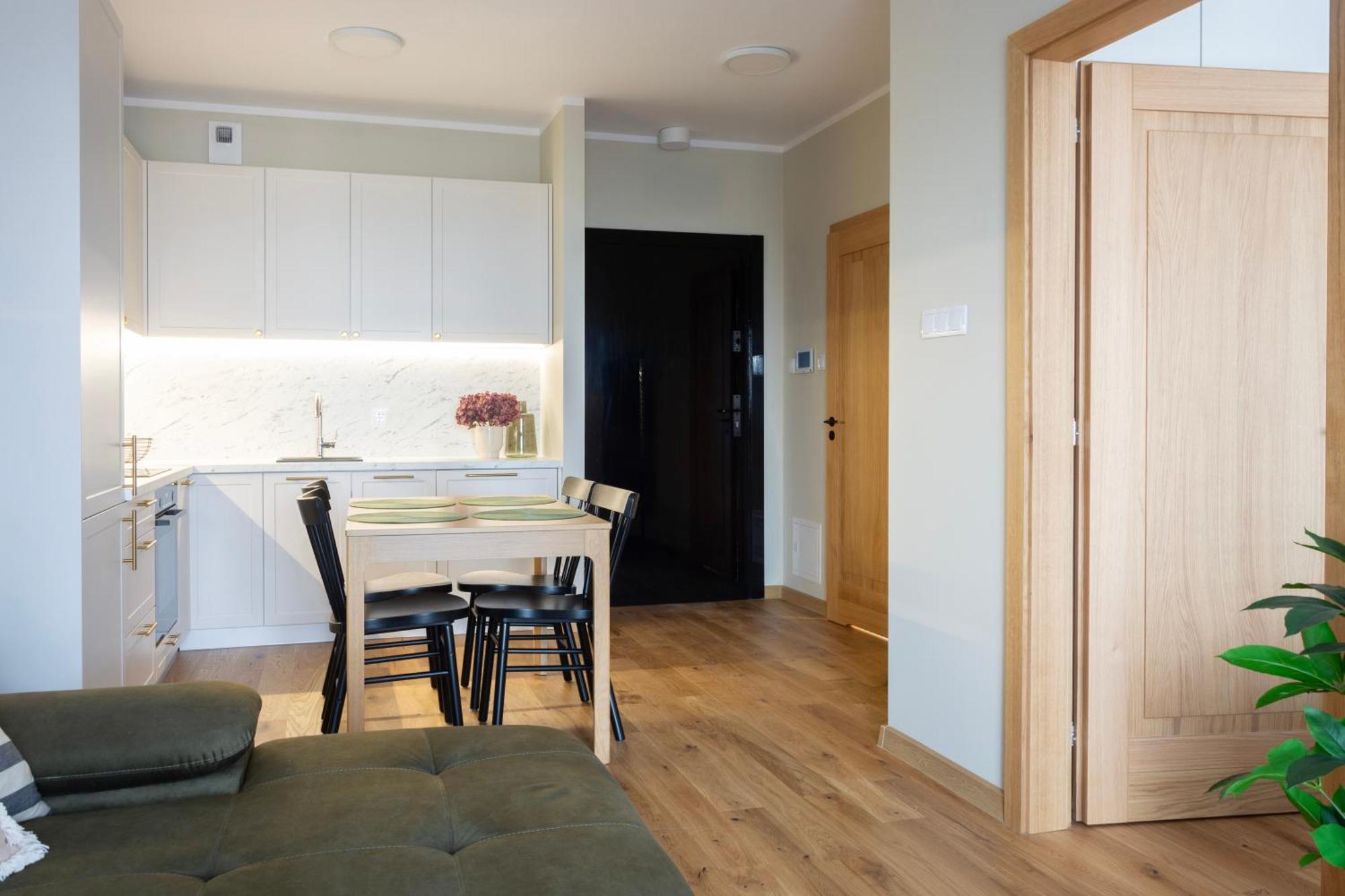 Apartament 018 Tuz Przy Plazy Z Tarasem I Parkingiem Perlowa Przystan Sianozety Buitenkant foto